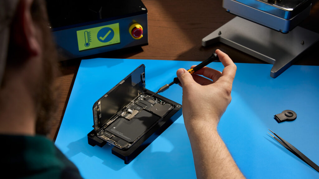 iphone repair 65