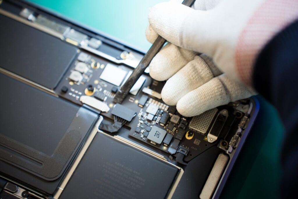 macbook repair 143